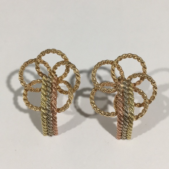 14k Tri Color Gold Light Flower 🌺 Shape Earrings - Picture 4 of 6
